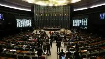 Congresso briga para manter a 'farra das emendas' Pix