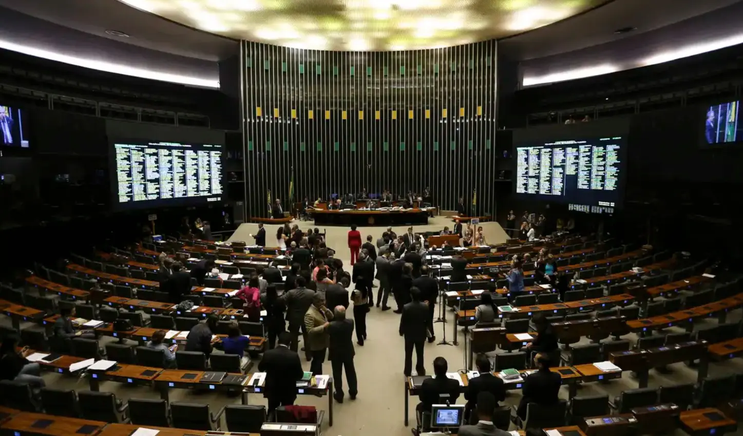 Congresso briga para manter a 'farra das emendas' Pix