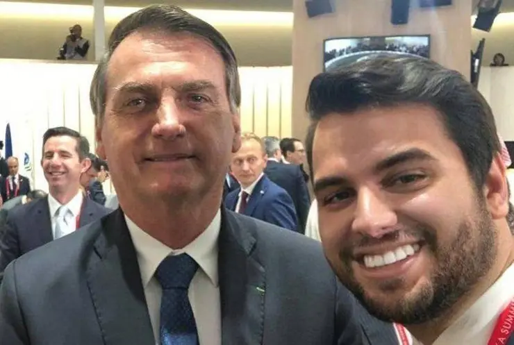 O ex-assessor de assuntos internacionais do governo Bolsonaro, Filipe Martins, foi proibido de dar entrevista à Folha | Foto: Reprodução/@filgmartin no X