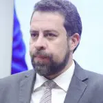 Guilherme Boulos durante sessão de comissão da Câmara dos Deputados | Foto: Mario Agra/Câmara dos Deputados