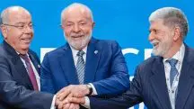 Da esquerda para direita: o chanceler Mauro Vieira, o presidente Lula e o assessor especial Celso Amorim. Itamaraty não define Hamas como grupo terrorista | Foto: Ricardo Stuckert/PR