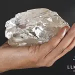 Mineradora encontra na África um dos maiores diamantes do mundo
