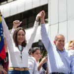 A líder da oposição venezuelana, María Corina Machado, e o candidato Edmundo González durante um comício em 30 de julho de 2024 | Foto: Reprodução/Twitter/X