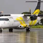 Modelo de aeronave ATR-42 operada pela Voepass no Brasil e que serve a rota Natal-Fernando de Noronha