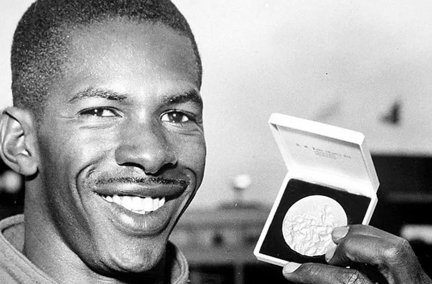 Além dos triunfos olímpicos, Adhemar foi pentacampeão sul-americano e tricampeão pan-americano (1951, 1955 e 1959) | Foto: Reprodução/Domínio público