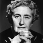 Conhecida como a Rainha do Crime, Agatha Christie iniciou sua carreira literária com O Misterioso Caso de Styles, em 1920 | Foto: Reprodução/Wikimedia Commons