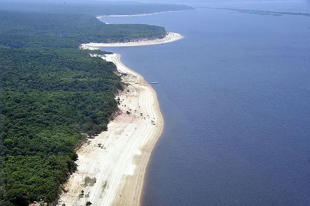 A Província do Amazonas foi criada em 5 de setembro de 1850, pelo imperador D. Pedro II; na imagem, aparece o Rio Negro | Foto: Wikimedia Commons