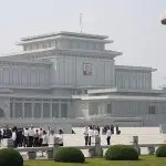 Kumsusan Memorial Palace, em Pyongyang | Foto: Mark Scott Johnson/Wikimedia Commons