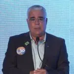 Eduardo Girão é retirado de debate