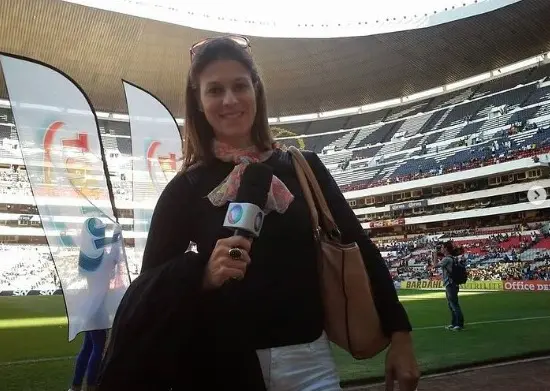 Antes de ingressar na política, Thaís Margarido trabalhou na imprensa, onde foi repórter e apresentadora em emissoras como TV Globo e Record | Foto: Reprodução/Redes sociais/@thaismargaridooficial