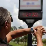 Na quinta-feira 19, o ONS apresentou um plano de contingência que incluiu a volta do horário de verão, considerada viável para o planejamento energético até 2026 | Foto: Reprodução/Agência Brasil