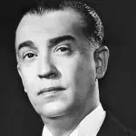A Presidência de Juscelino Kubitschek é frequentemente lembrada pelo slogan ‘50 anos em cinco’, que simbolizava seu objetivo de promover o rápido desenvolvimento econômico e a modernização do país | Foto: Reprodução/Wikimedia Commons