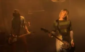 Kurt Cobain, no clipe da música Smells Like Teen Spirit