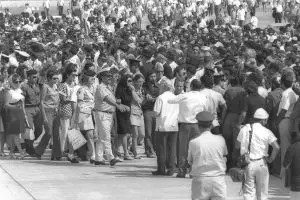 Pessoas se manifestam contra o Massacre de Munique