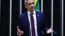 De acordo com Gustavo Gayer, Elon Musk quer manter o algoritmo da rede social ativo no Brasil, pois considera que é ‘o único lugar no país onde as pessoas podem expressar suas opiniões sem o risco de serem censuradas pela própria plataforma’ | Foto: Divulgação/Câmara dos Deputados