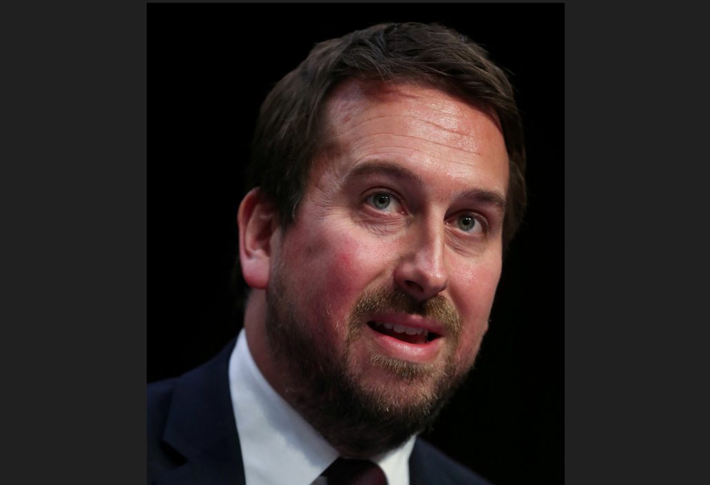 O diretor de políticas públicas do Twitter, Nick Pickles, testemunha em uma audiência do Comitê de Comércio do Senado dos EUA – 18/11/2019 | Foto: Jonathan Ernst/Reuters