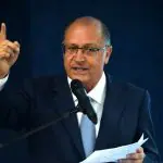 Alckmin: Democracia brasileira tem dívida de gratidão com Moraes