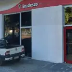 Agência do Bradesco, na Avenida Antônio Carlos, em Belo Horizonte, local em que o casal de idosos mantinha conta-poupança: perdas de aproximadamente meio milhão de reais | Foto: Reprodução/Redes sociais