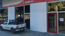 Agência do Bradesco, na Avenida Antônio Carlos, em Belo Horizonte, local em que o casal de idosos mantinha conta-poupança: perdas de aproximadamente meio milhão de reais | Foto: Reprodução/Redes sociais