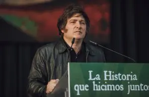 Milei garante apoio dos deputados para manter veto à reforma previdenciária