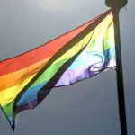 6 estados dos Estados Unidos adotaram políticas que impedem estudantes trans de competir em esportes de acordo com sua identidade de gênero