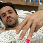 Pablo Marçal (PRTB) posta foto em leito de hospital depois de ser agredido com cadeirada por José Luiz Datena (PSDB) durante debate na TV Cultura | Foto: Reprodução/Instagram