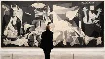 Quadro "Guernica", de Pablo Picasso, em exposição no Museu Rainha Sofia, na Espanha | Foto: Reprodução/BBC
