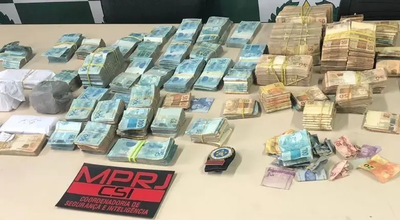 Operação apreendeu notas de dinheiro em casa de vereador de Campos dos Goytacazes (RJ); político é suspeito de ter matado cabo eleitoral | Foto: Divulgação/Ministério Público