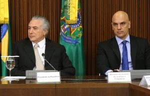 Temer e seu indicado, Alexandre de Moraes; recomendações ao STF para aliviar pressão institucional | Foto: Valter Campanato/Agência Brasil)