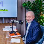 Presidente da República, Luiz Inácio Lula da Silva, durante entrevista a Mário Kertész, da Rádio Metrópole, de Salvador (BA)