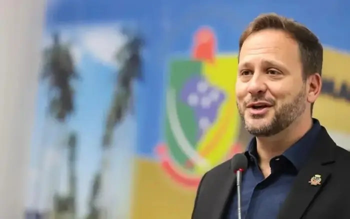 Adriano Silva é reeleito prefeito de Joinville