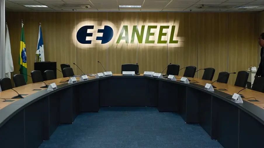 Folha defende autonomia da Aneel