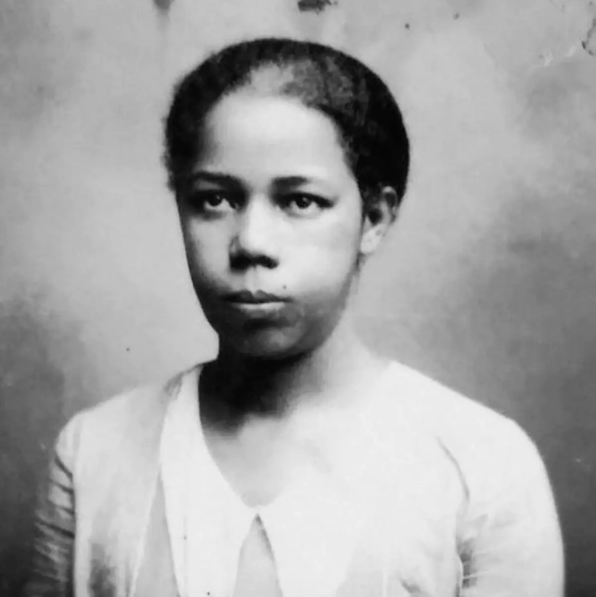 Antonieta de Barros