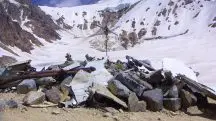 Os destroços do avião na Cordilheira dos Andes