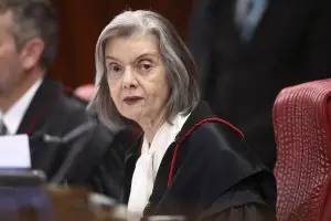 Cármen Lúcia critica lei da anistia
