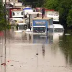 Chuvas causam alagamento em SP