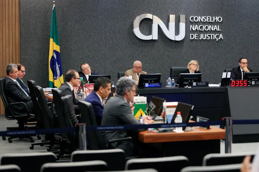 Conselho Nacional de Justiça entende que juízes afastados por indisciplina não devem receber auxílios