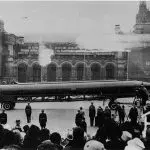 Fotografia produzida pela CIA do míssil balístico soviético de médio alcance na Praça Vermelha, Moscou | Foto: Reprodução/Wikimedia Commons