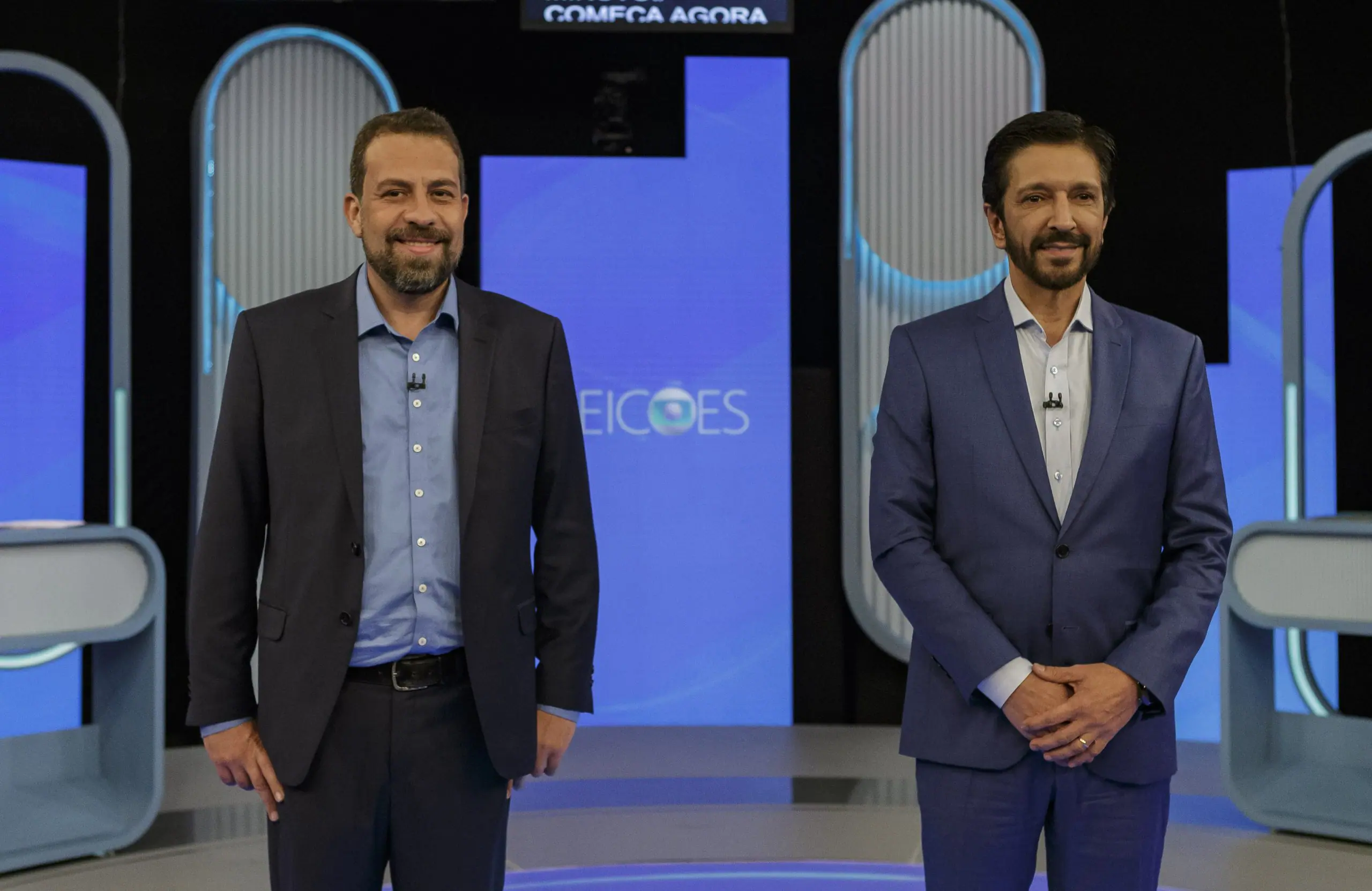 Em seu momento de acusação, Boulos citou os elogios de Nunes ao ex-presidente Jair Bolsonaro (PL) pela gestão do país na pandemia de covid-19 | Foto: Taba Benedicto/Estadão Conteúdo