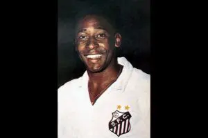 Edson Arantes do Nascimento, o Rei Pelé, com a camisa do Santos FC