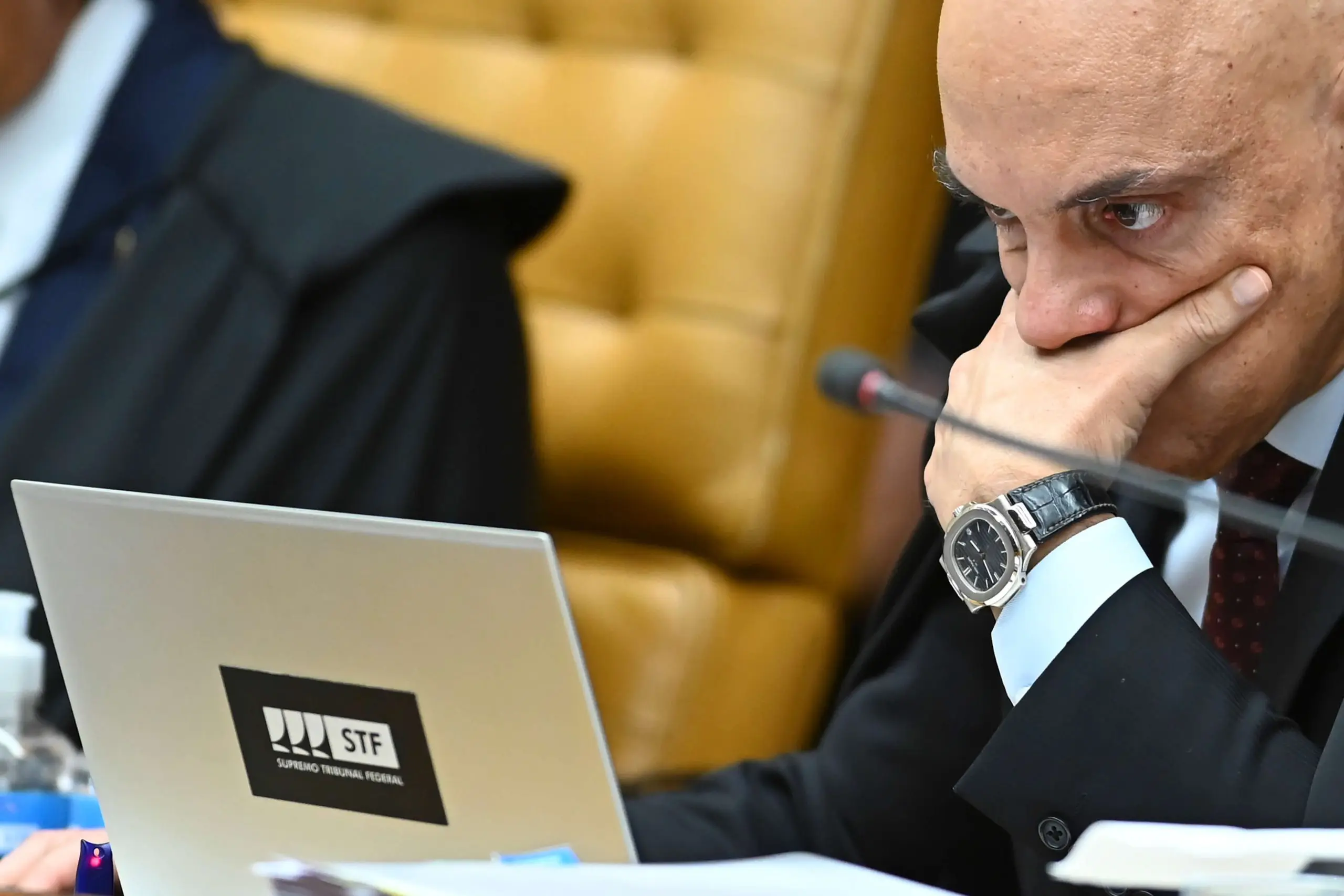 O ministro Alexandre de Moraes, alvo da análise de Gilmar Mendes, durante uma sessão plenária no STF - 26/09/2024 | Foto: Ton Molina/Estadão Conteúdo