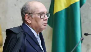 Ministro Gilmar Mendes durante sessão plenária do STF