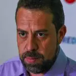 Guilherme Boulos, em entrevista coletiva depois de um debate organizado pela Rede TV, UOL e Folha de S.Paulo entre os candidatos do segundo turno das eleições para prefeito da cidade de São Paulo - 17/10/2024 | Foto: Yuri Murakami/FotoArena/Estadão Conteúdo