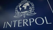 Em maio de 2024 o Partido dos Trabalhadores (PT) chegou a divulgar a notícia falsa sobre 51 manifestantes que seriam procurados pela Interpol | Foto: Reprodução/Wikimedia Commons