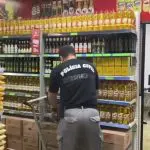 Em sequência a proibições do Ministério da Agricultura, policiais apreendem marcas de azeite consideradas impróprias para o consumo | Foto: Divulgação/Polícia Civil do Espírito Santo