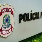 Placa da Polícia Federal