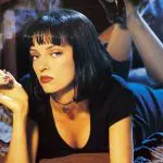 Estrelado por Uma Thurman, como A Noiva, o filme destacou-se por sua narrativa de vingança e reforçou a assinatura estilística de Tarantino | Foto: Reprodução/GoodFon
