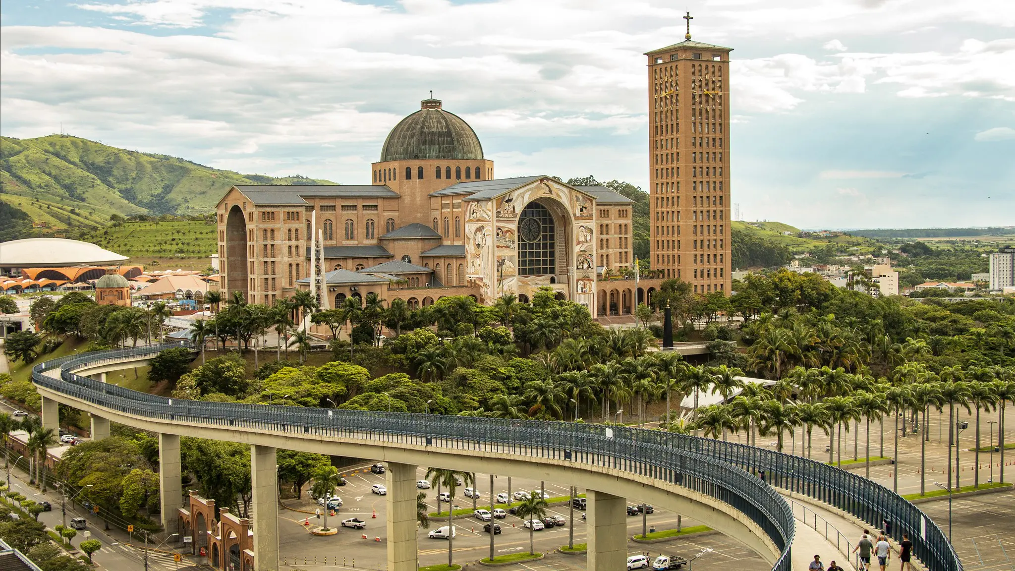 O Santuário de Aparecida é o maior templo do mundo dedicado a Maria | Foto: Reprodução/Flickr