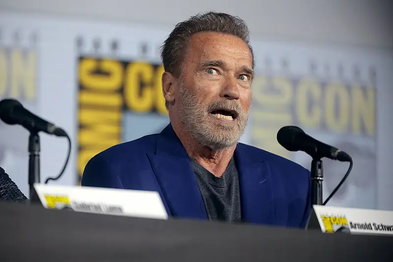 Schwarzenegger foi um dos 135 candidatos na corrida, que incluía políticos de carreira | Foto: Reprodução/Wikimedia Commons