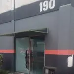 Base da PM no Guarujá com a porta quebrada